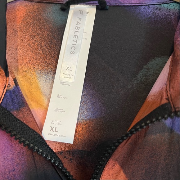 Oversized Flyweight Windbreaker - Picture 6 of 8